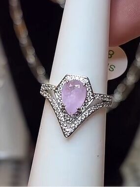 Bomb Party Purple kunzite Teardrop Halo V-Ring size 8